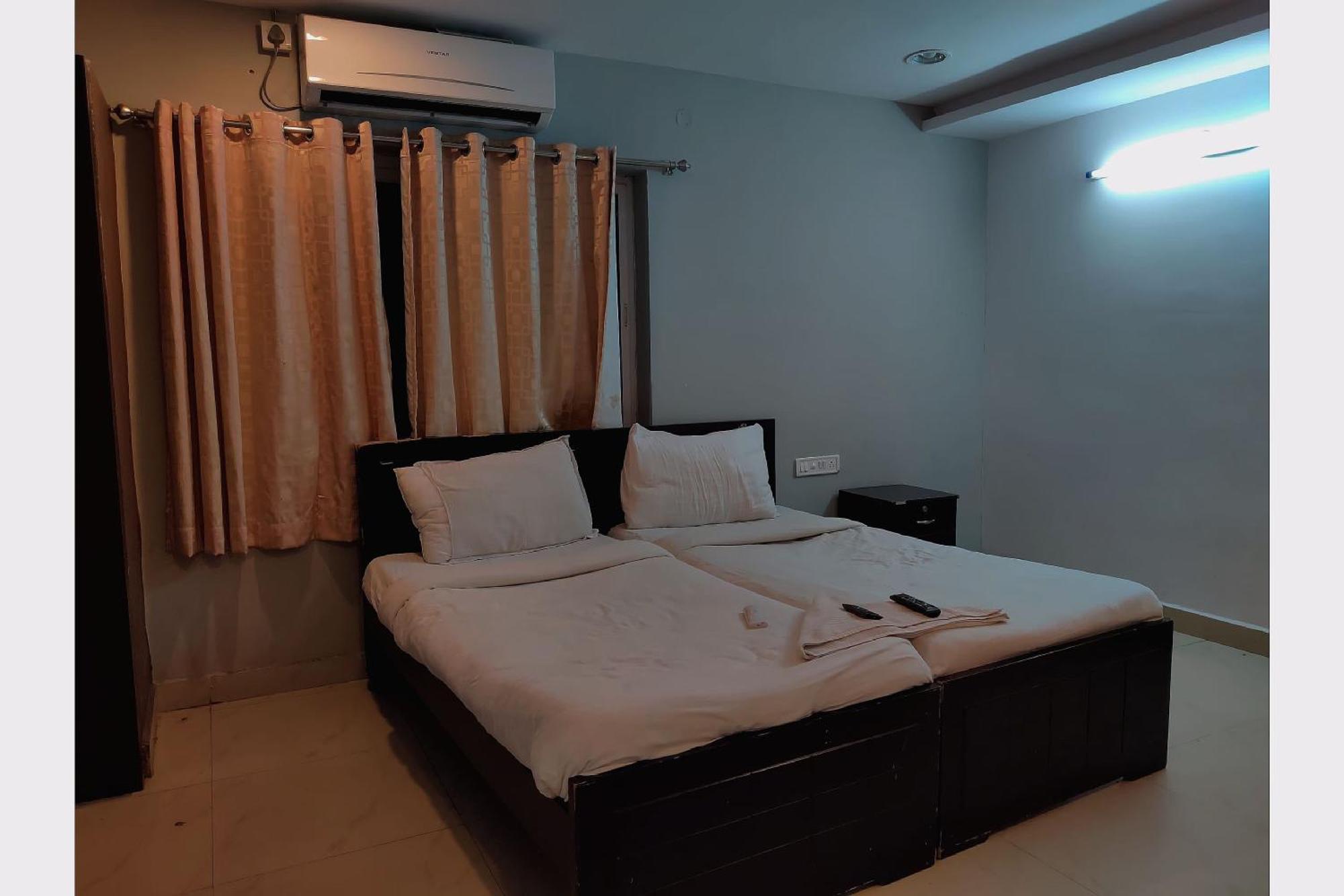 Collection O Jubilee Banjara Suites Hyderabad Esterno foto