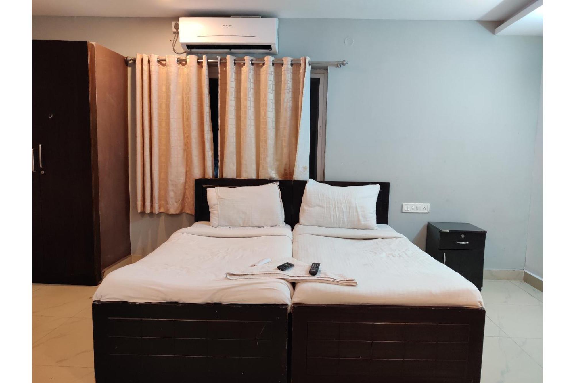 Collection O Jubilee Banjara Suites Hyderabad Esterno foto